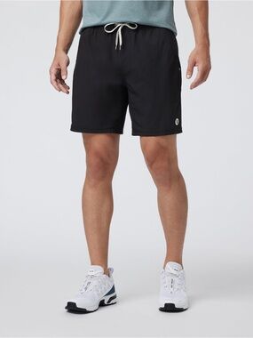 Vuori Kore Short Lined 7" Size XXL